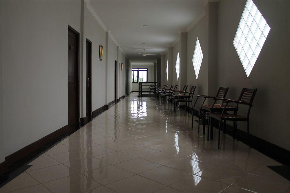 Tasik Jogja Hotel Джокьякарта Экстерьер фото