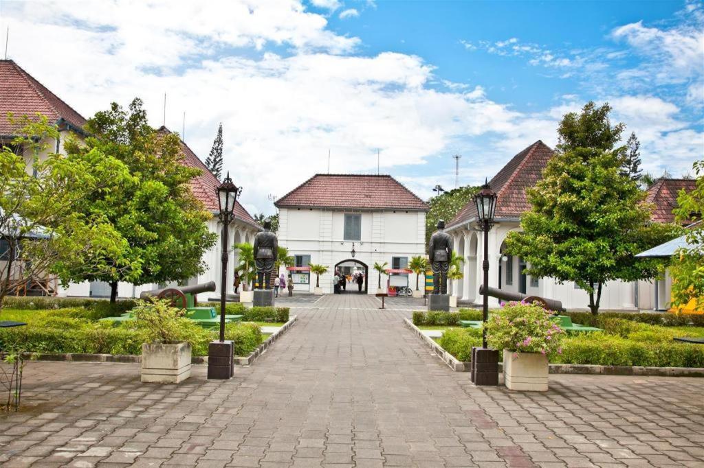 Tasik Jogja Hotel Джокьякарта Экстерьер фото