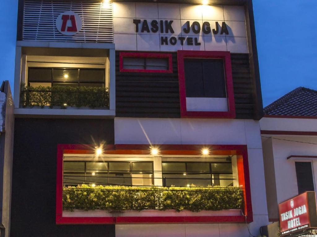 Tasik Jogja Hotel Джокьякарта Экстерьер фото